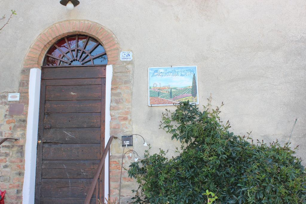 Bio Agriturismo Podere Pretoia Сан-Джиминьяно Экстерьер фото