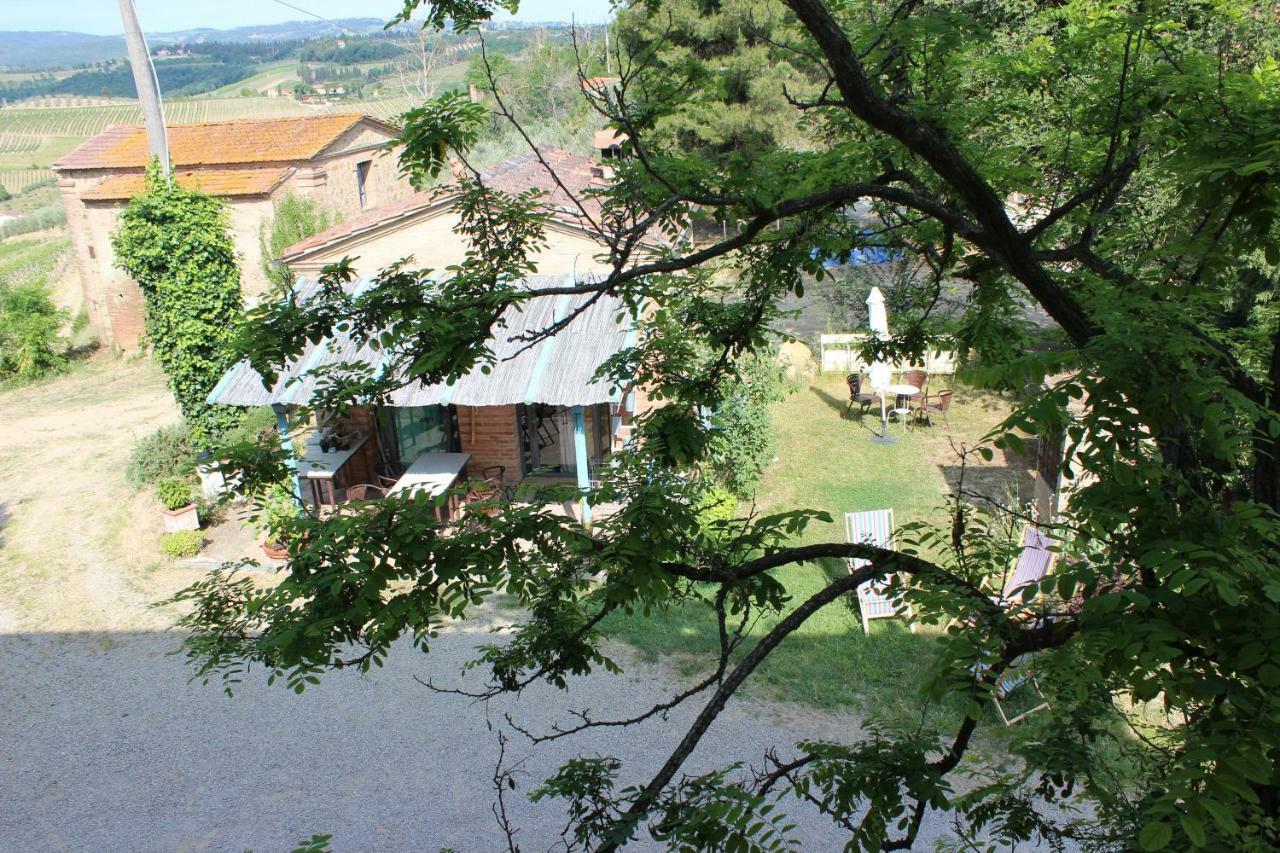 Bio Agriturismo Podere Pretoia Сан-Джиминьяно Экстерьер фото