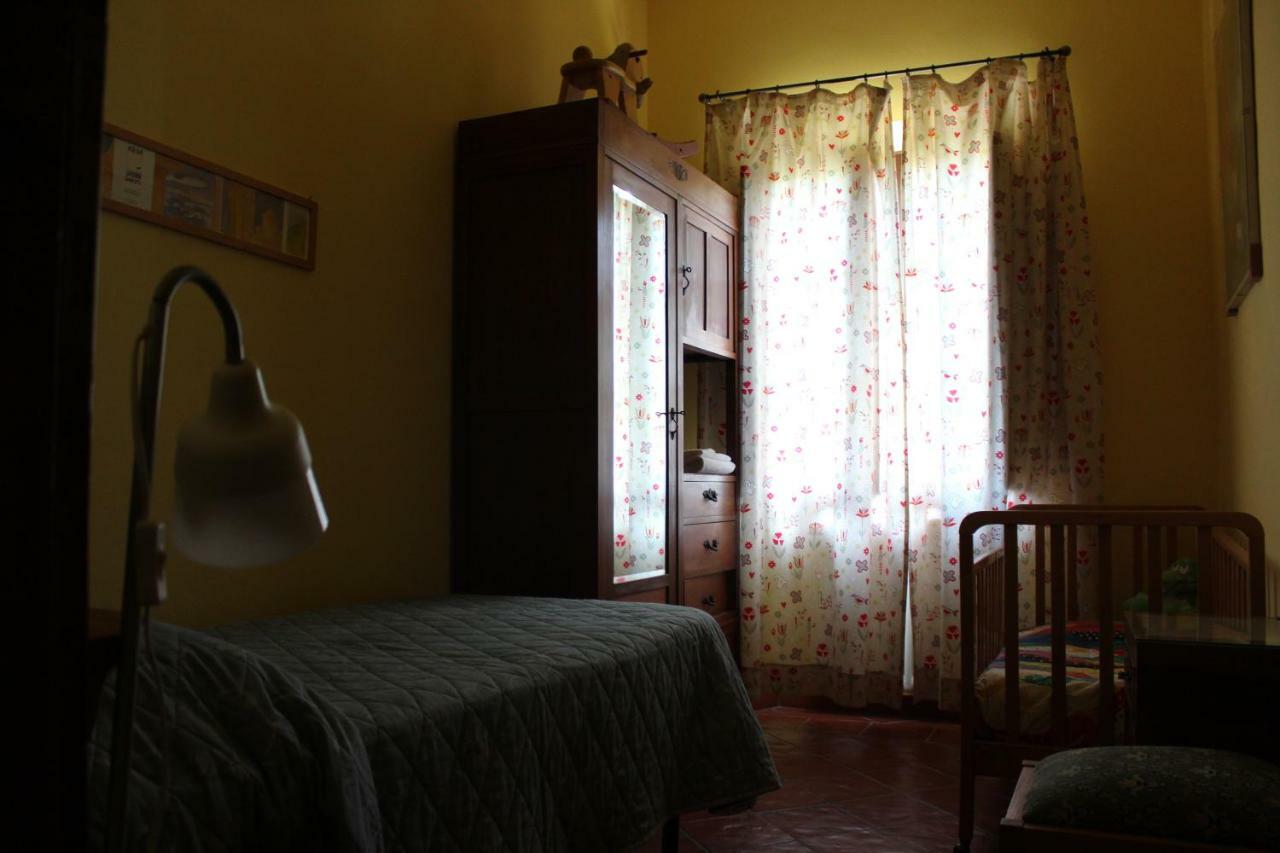 Bio Agriturismo Podere Pretoia Сан-Джиминьяно Экстерьер фото